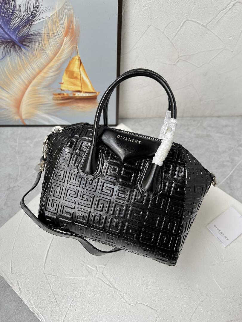 French GIVENCHY price adjustment 199808550 Aintong Embossed Letter New Handbag ClassicMINI ANT