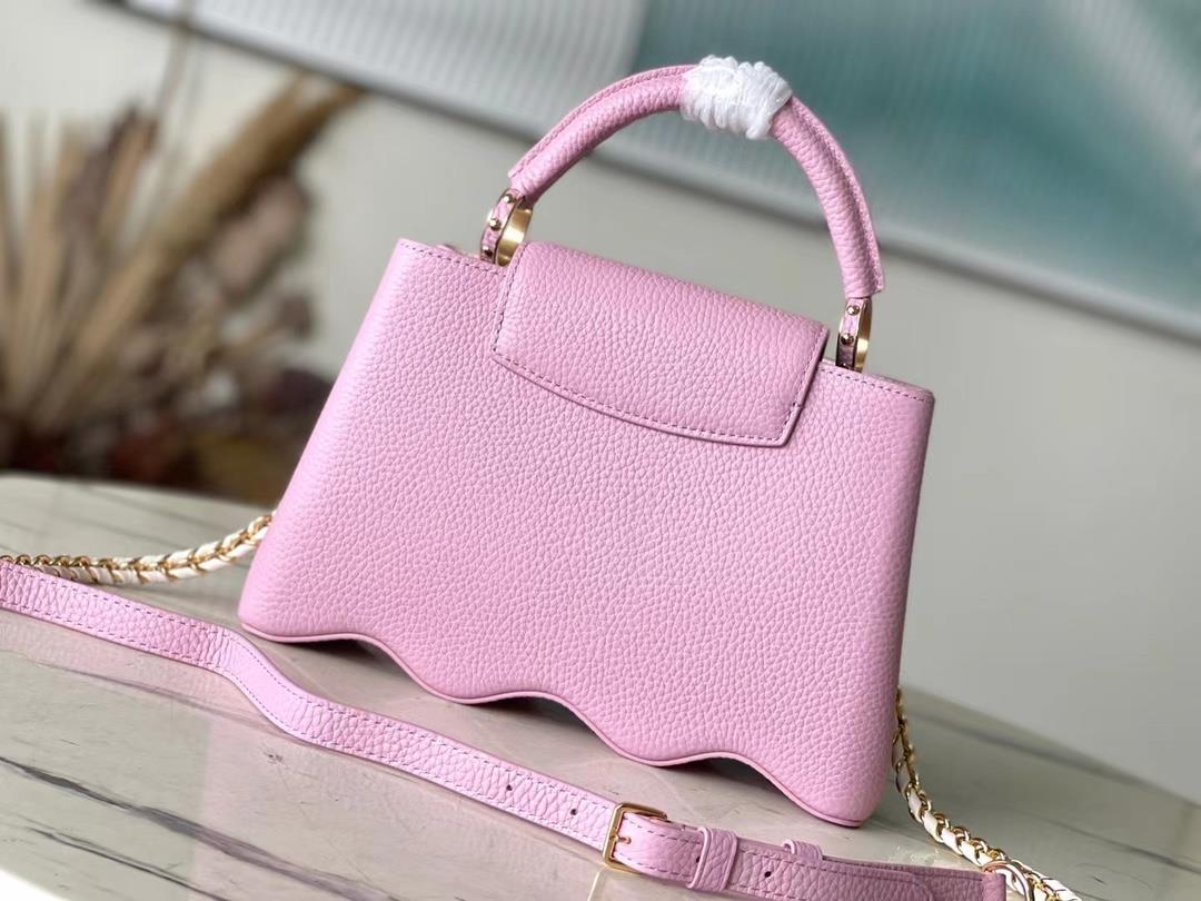 m22122 light purple wave bottom capushell small handbags are designed with new capucines a