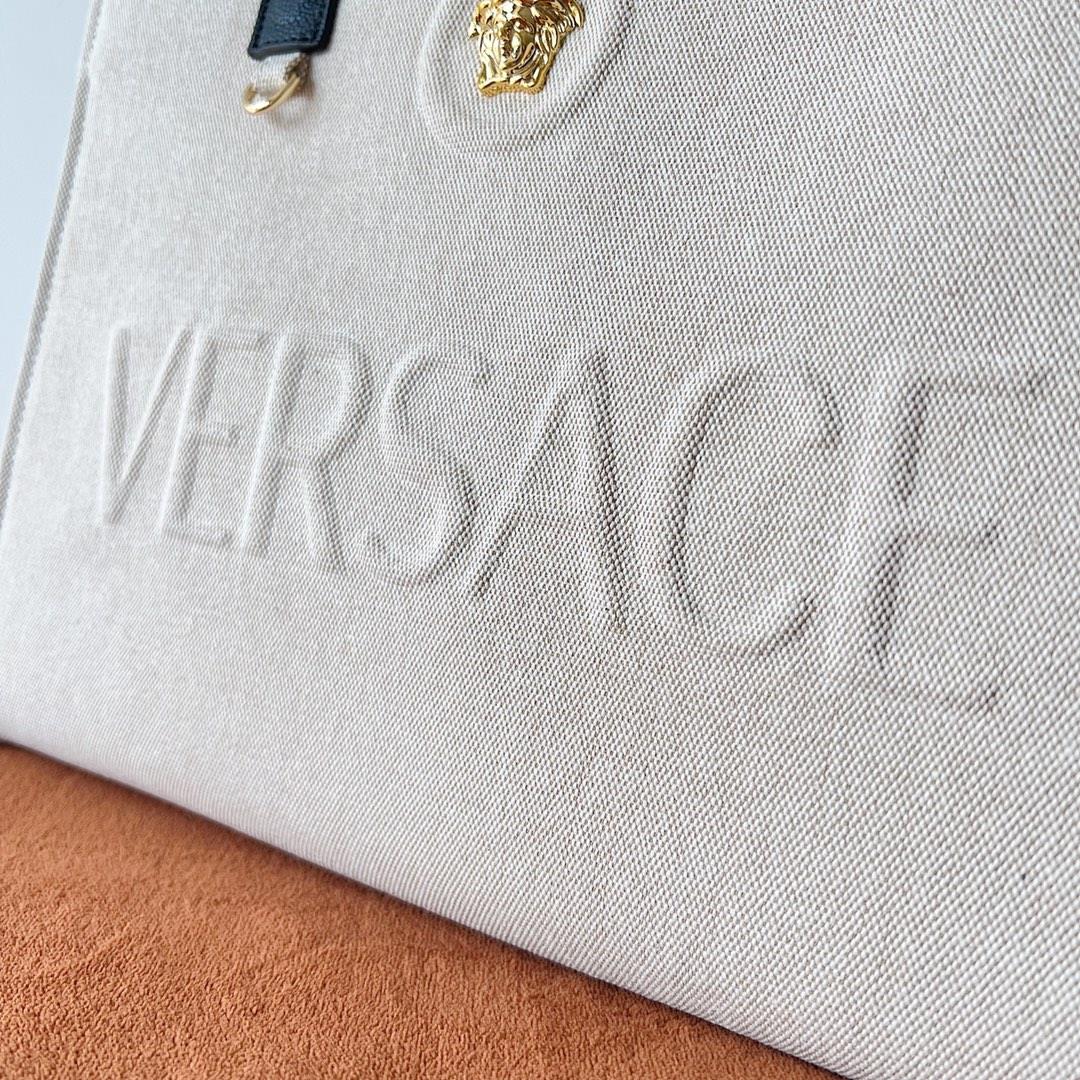 Versace Tote Bag AutumnWinter 2023 New Versace Jeans Tote Bag molded embossed letters concave 