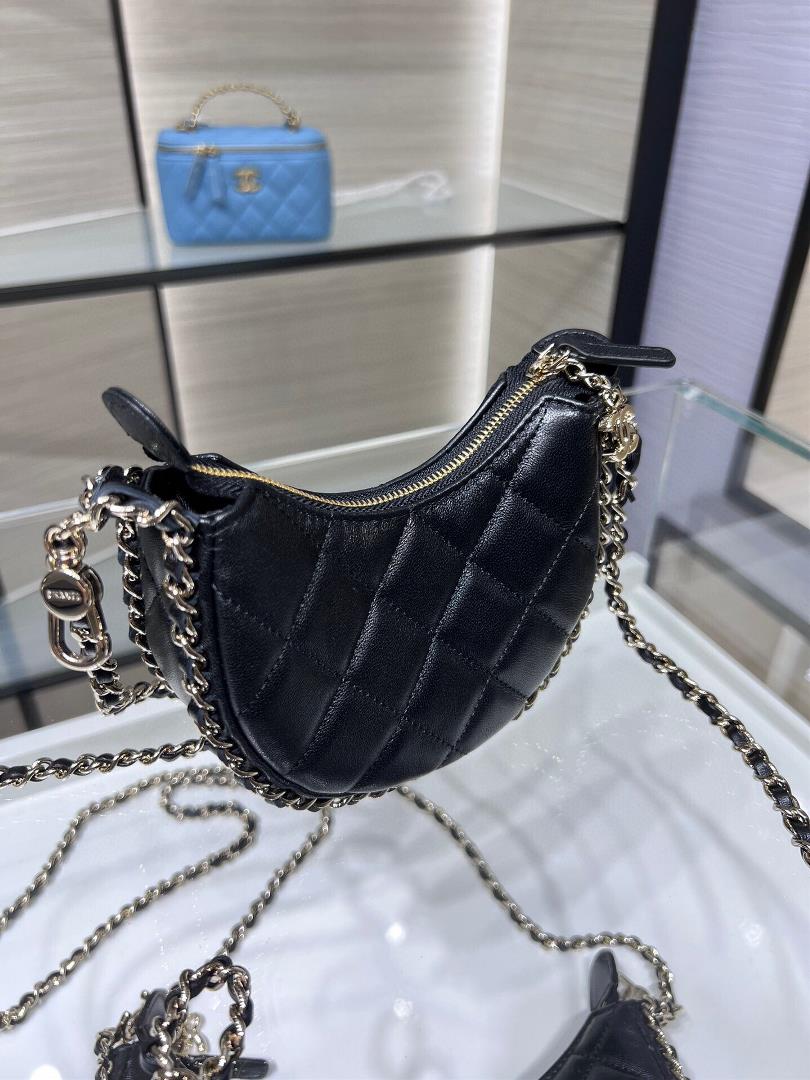 Chanel 23P New Leather Chain Moon Bag Teeth Bag Sheepskin Small AP3232Y Size 14cm10cmprofessio