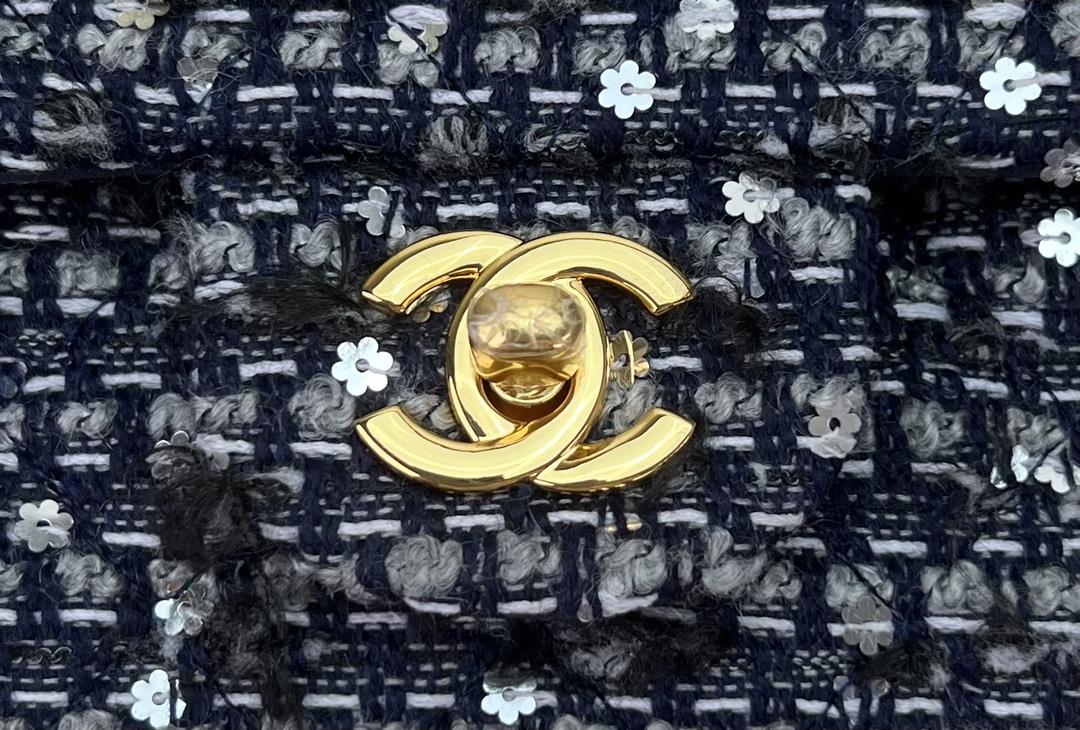 Chanel CF woolen series this is a bag that can be praised by all friends around us for it