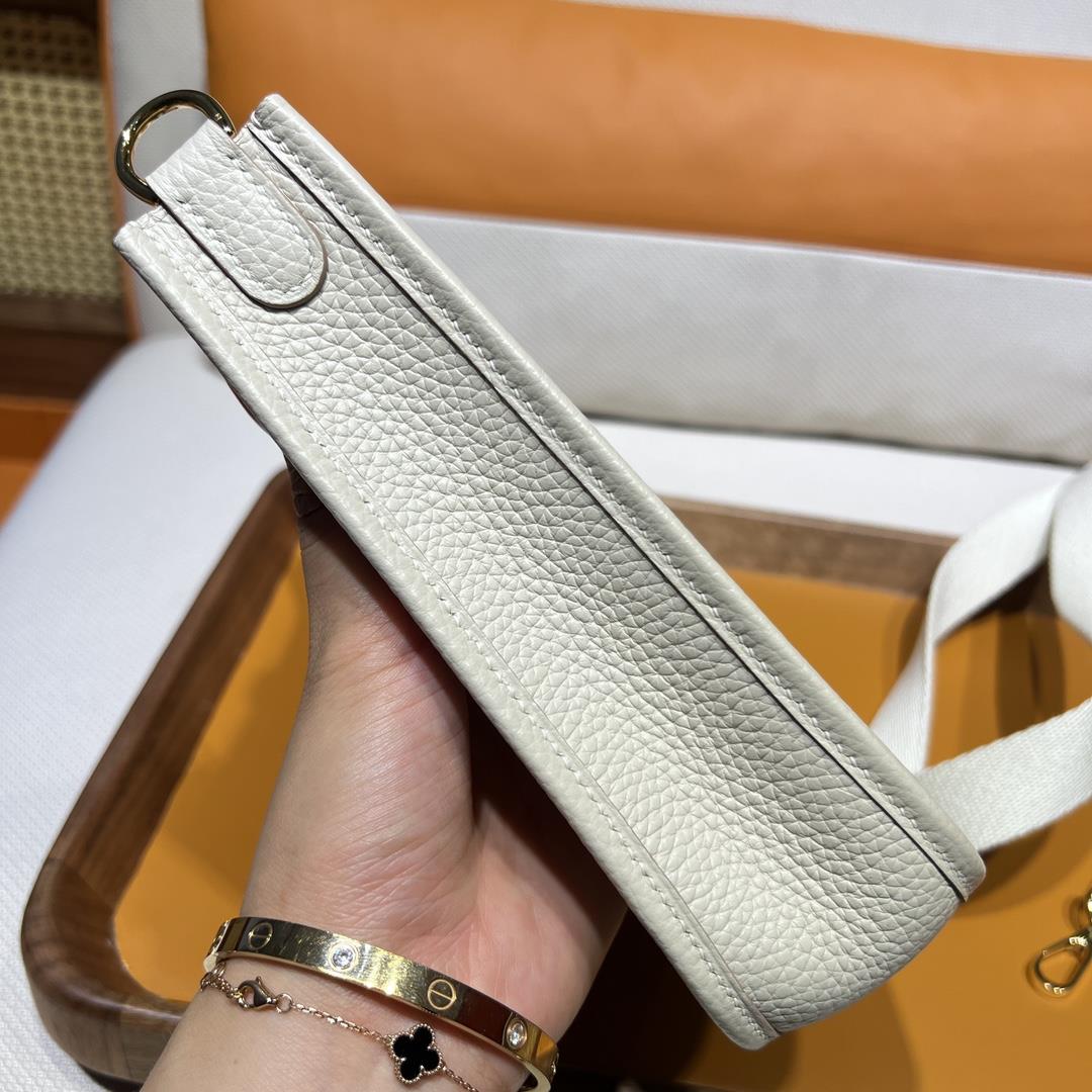 Mini even yne 17 Eveline 10 Craie Milk Shake White Natural Shoulder Strap Gold Buckle Purchase