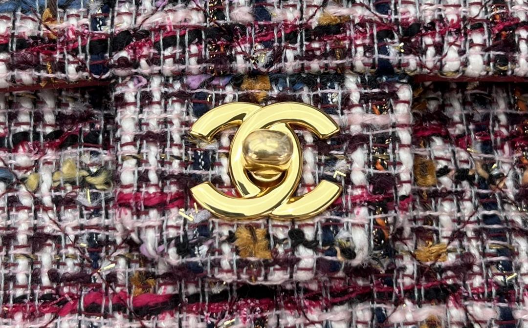 Chanel CF woolen series this is a bag that can be praised by all friends around us for it