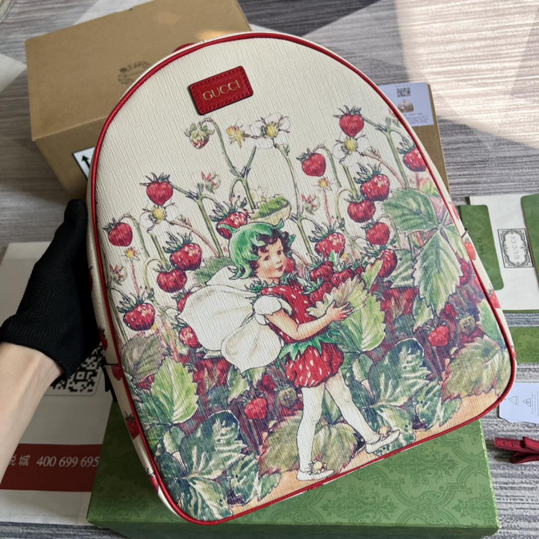 It is equipped with a full set of green packaging childrens Fairy printed backpack in the spec