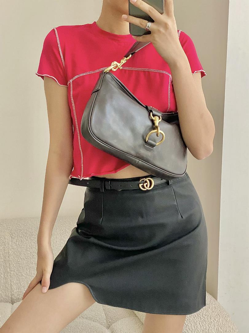 Vintage underarm bagOh my god can you believe this is just Miao MiaoOld brown leather pattern 