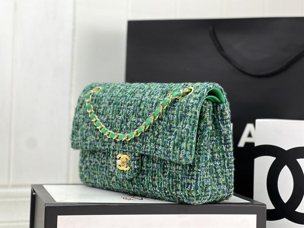 1112116 Chanel CF woolen fabric series This is a bag that can be praised by all friends