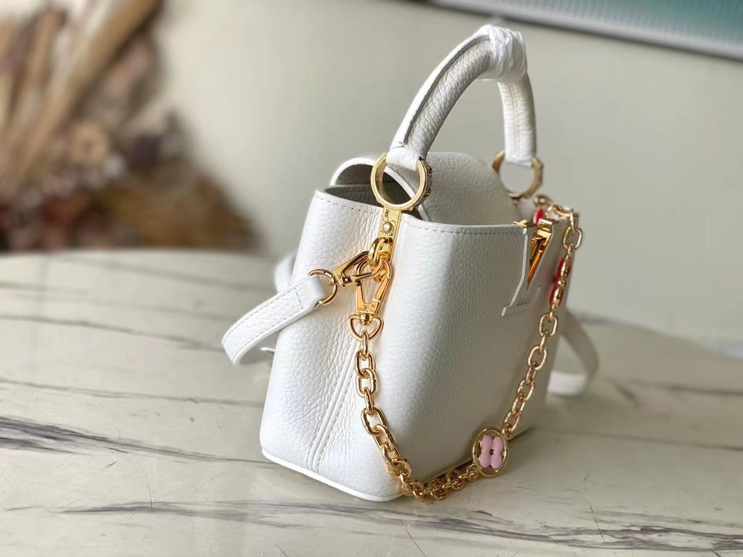 Top grade original M22512 white enamel flower chain This Capuchines handbag is made of Taurill