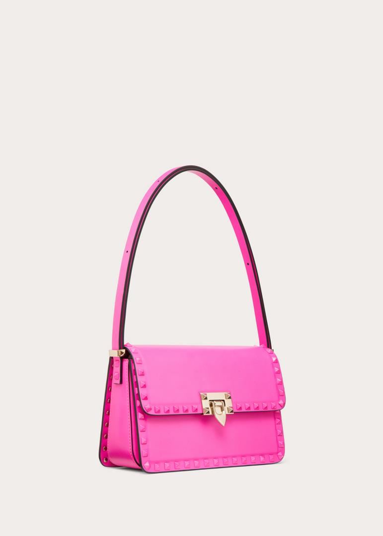 VALENTINO GARAVAI Valentino Garavani Rockstud23 calf leather handbag with enamel rivet tri