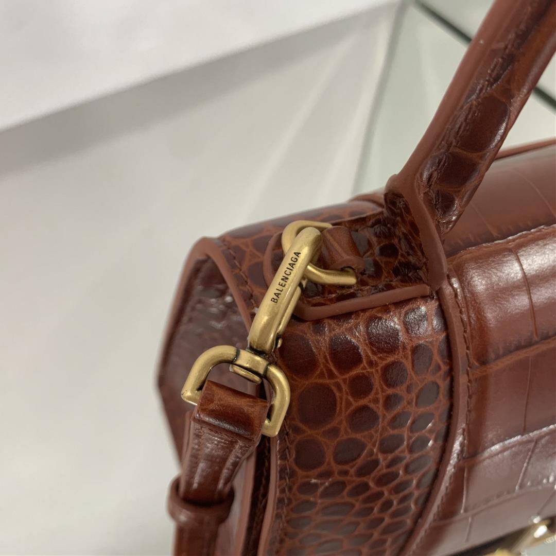 Caramel Crocodile The hourglass bag that you have asked me N times is comingBalenciags heavywe