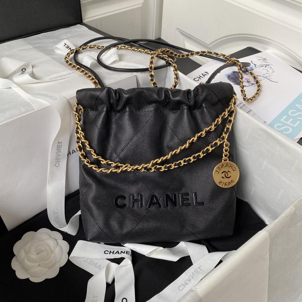 Chanel23Ks new AS3980 pellet Chanels mini 22 hits the red heartThe bag accessories of Chanel Goose