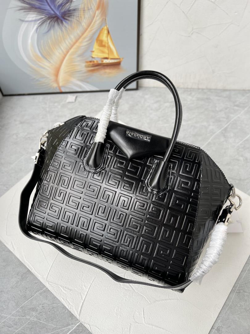 French GIVENCHY price adjustment 147030560 Aintong Embossed Letter New Handbag ClassicMINI ANTIGONA 