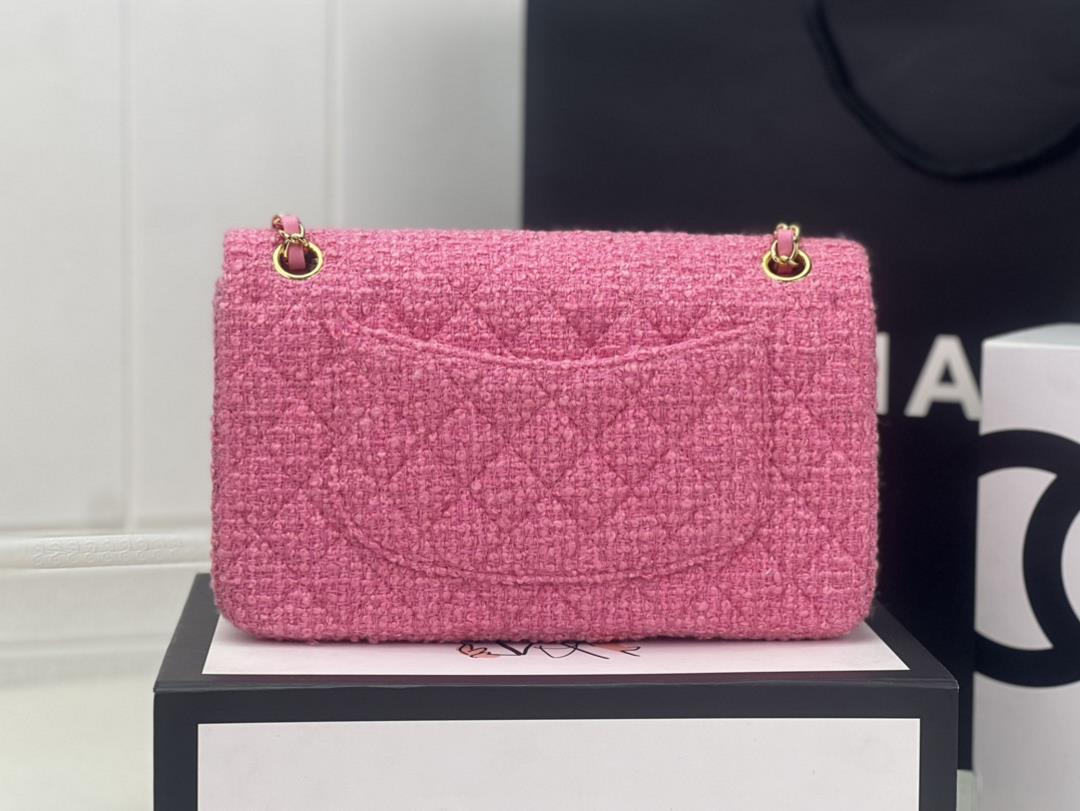 Chanel CF woolen series this is a bag that can be praised by all friends around us for it