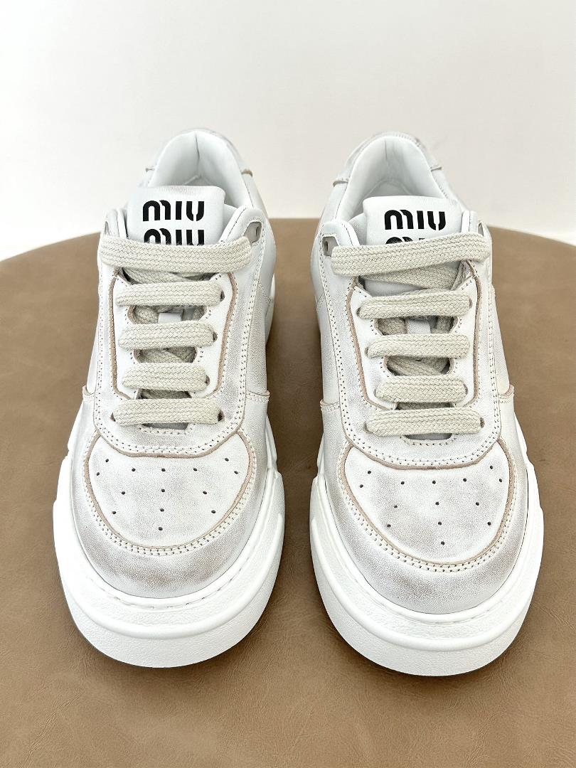 Miu makes old thick sole lace up board shoesSize3536373839Deliberately retro look and relaxed Femini