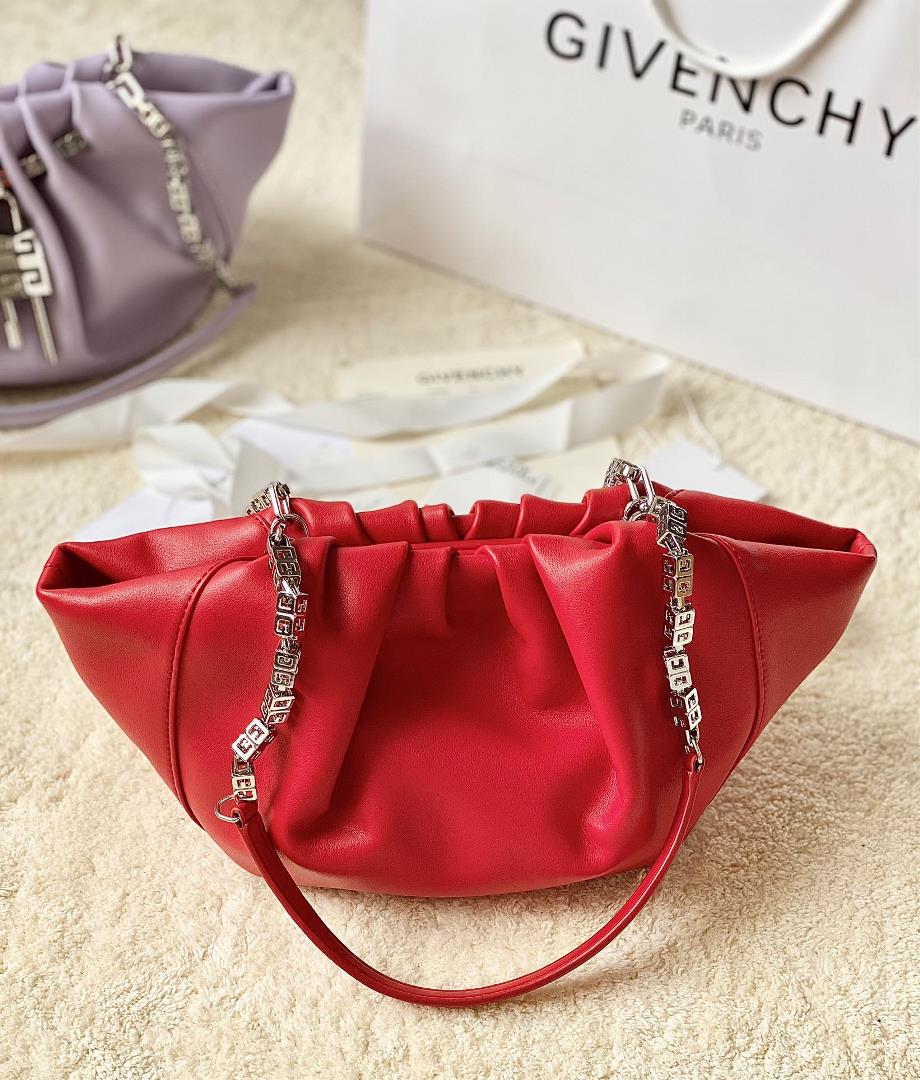 Top Original GIVENCYG HomeNew KennyBagI fell in love with this chain satchel at first sight Th