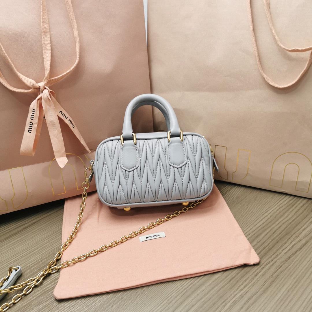 Small size The M familys new product Too Pretty Bowling Handbag features imported lamb skin cl