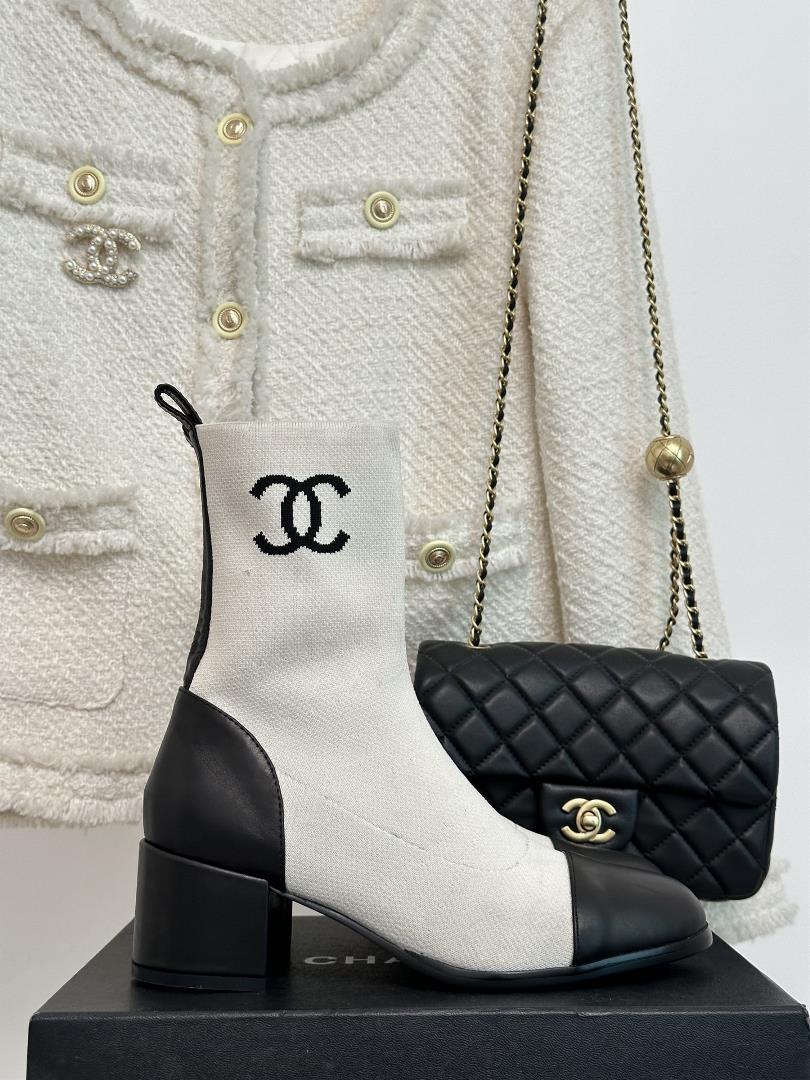 factory price chanel 23s autumn and winter new product double c thick heel socks boots this season