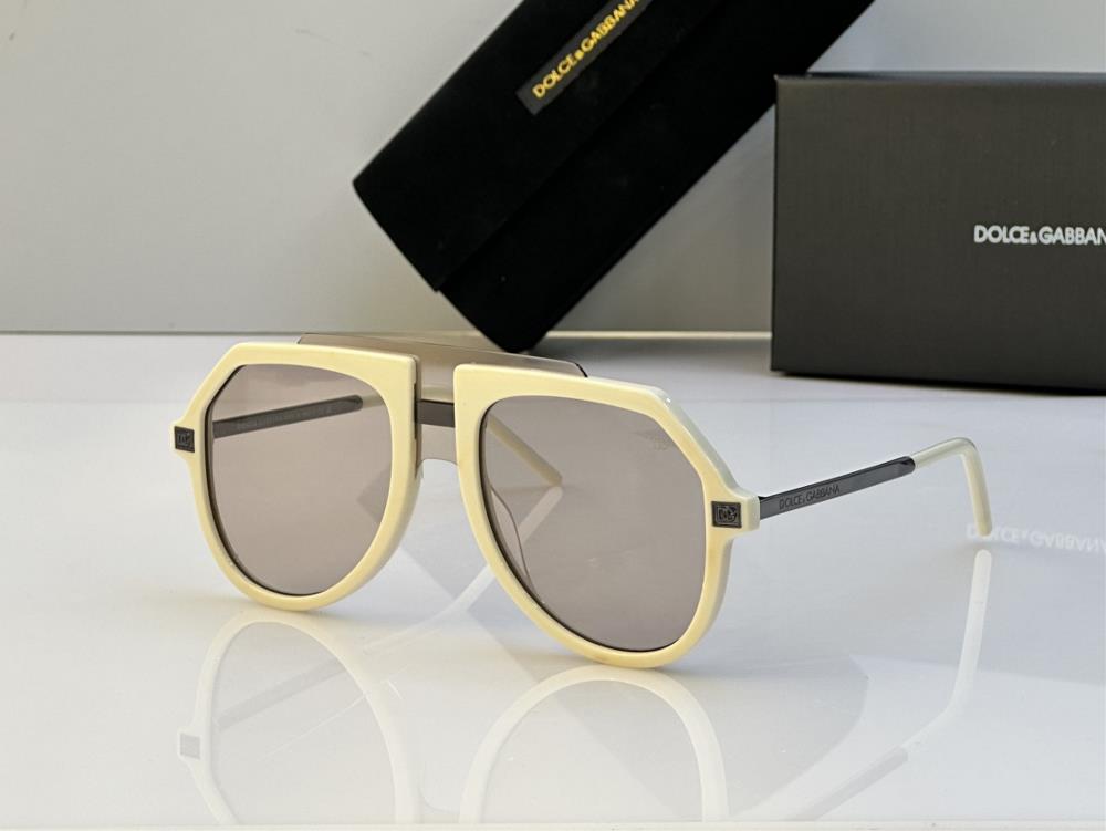 dolce gabbana glasses