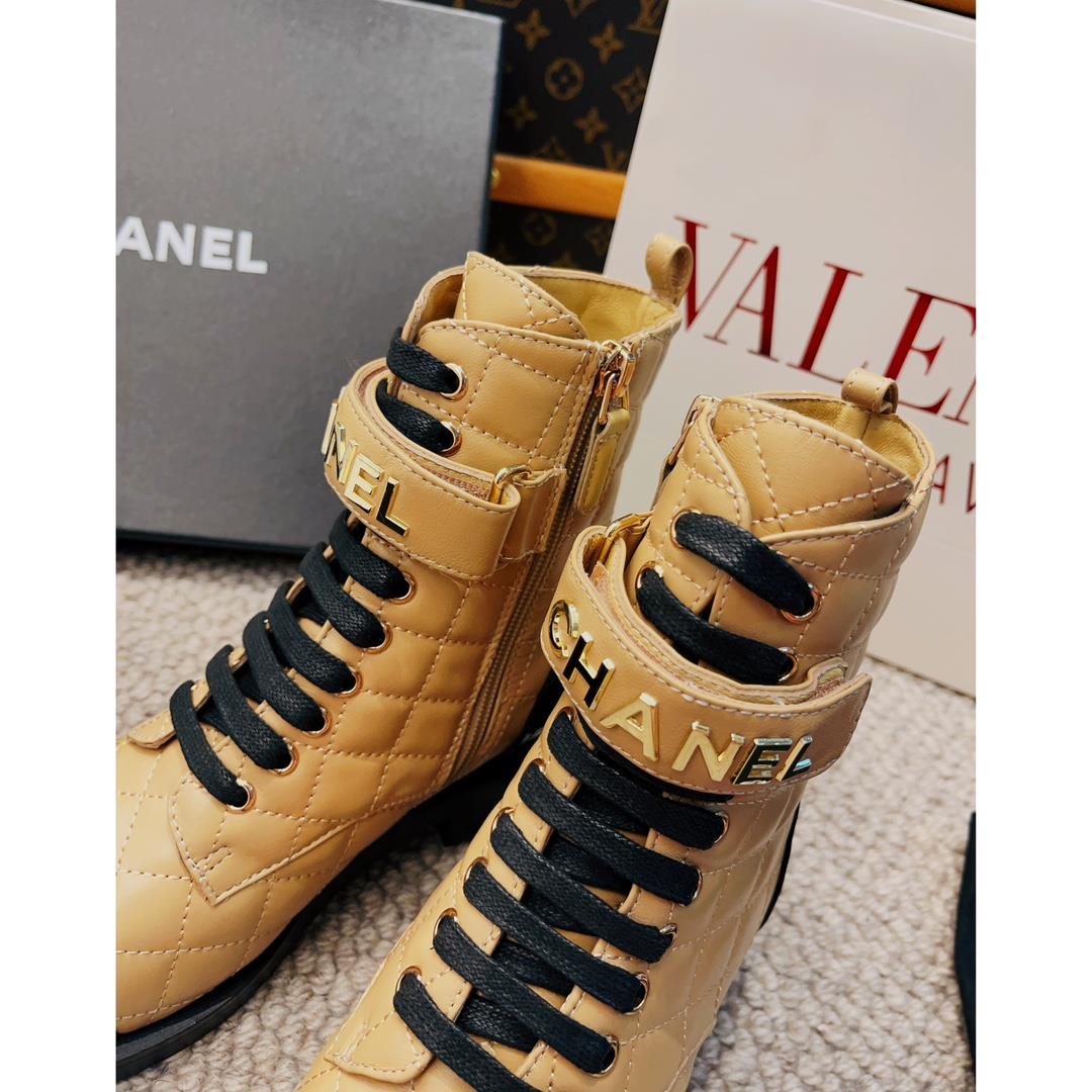 Latest Martin Boot Collection The top tier show series Chanel Xiaoxiang a new autumn and