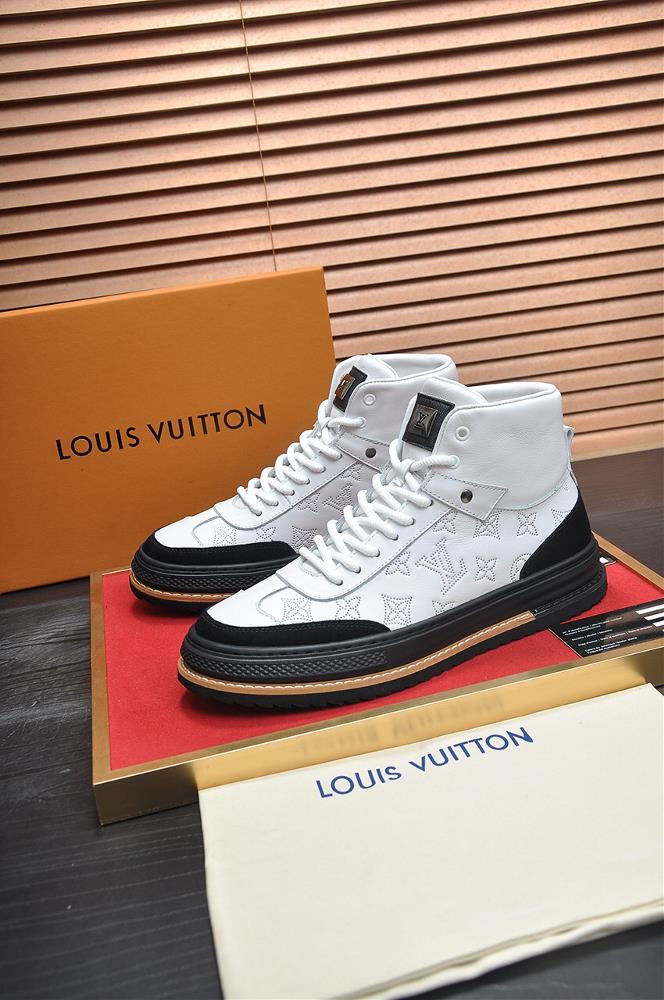 LOUIS VUITTON All Sheepskin Inner Lining LV High Top The same proud and popular LV original factory cowhide 11 original sheepskin inner lining upper