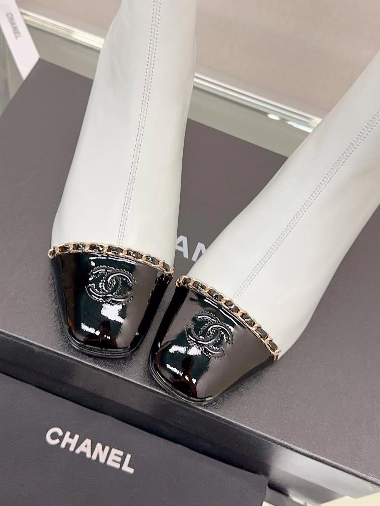 In terms of color options the Chanel Chain Square Head Thick Heel Short Boots are availab