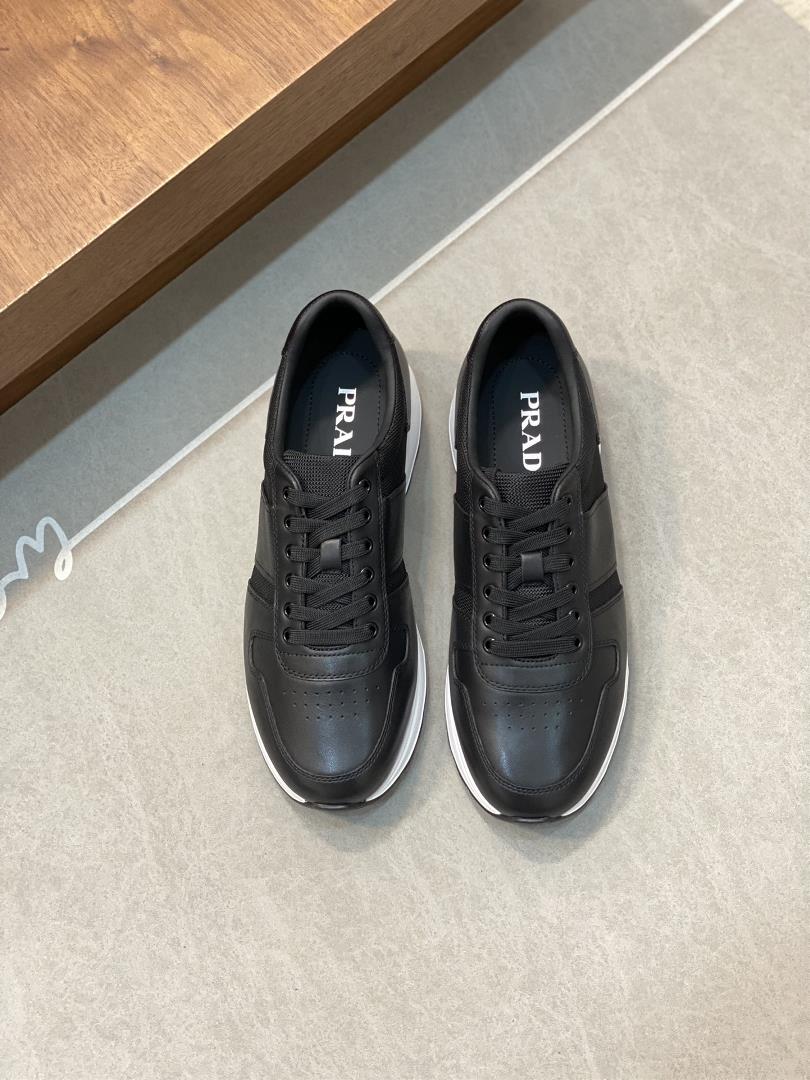 Prada High quality original orderPerfect stitching of the original Napa calf leather upperTop grade