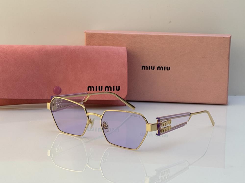 Miu MiS MU 53W Size 58 18 140 TagName Miu Miu  TagId 6499579  professional luxury fashion brand agency businessIf you have wholesale or ret