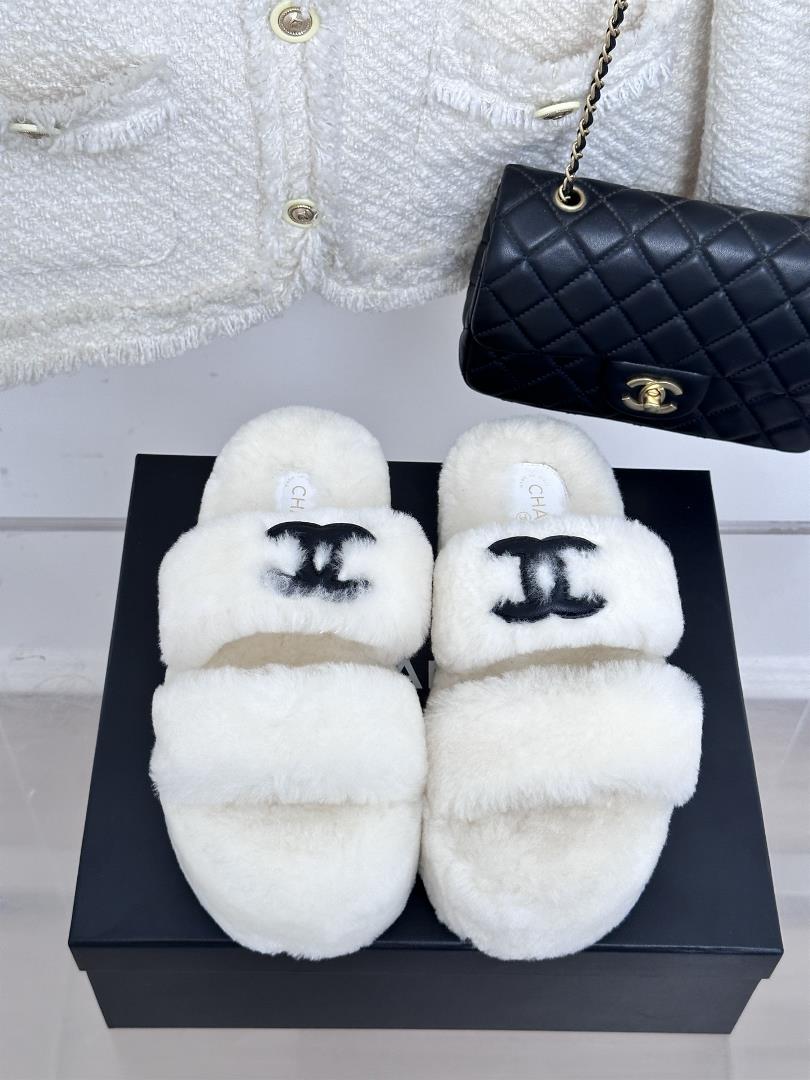 factory price  chane xiaoxiang classic four season double c humy slipper this hair is rea