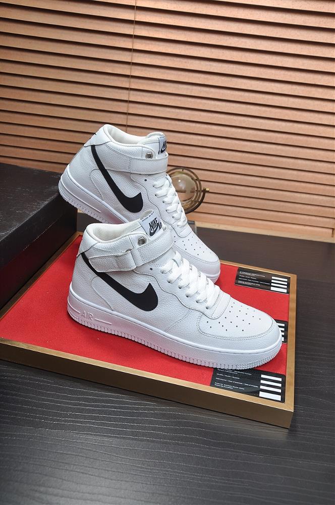 In addition to its fashionable appeal the Air Force 1 Plus also offers exceptional comfor