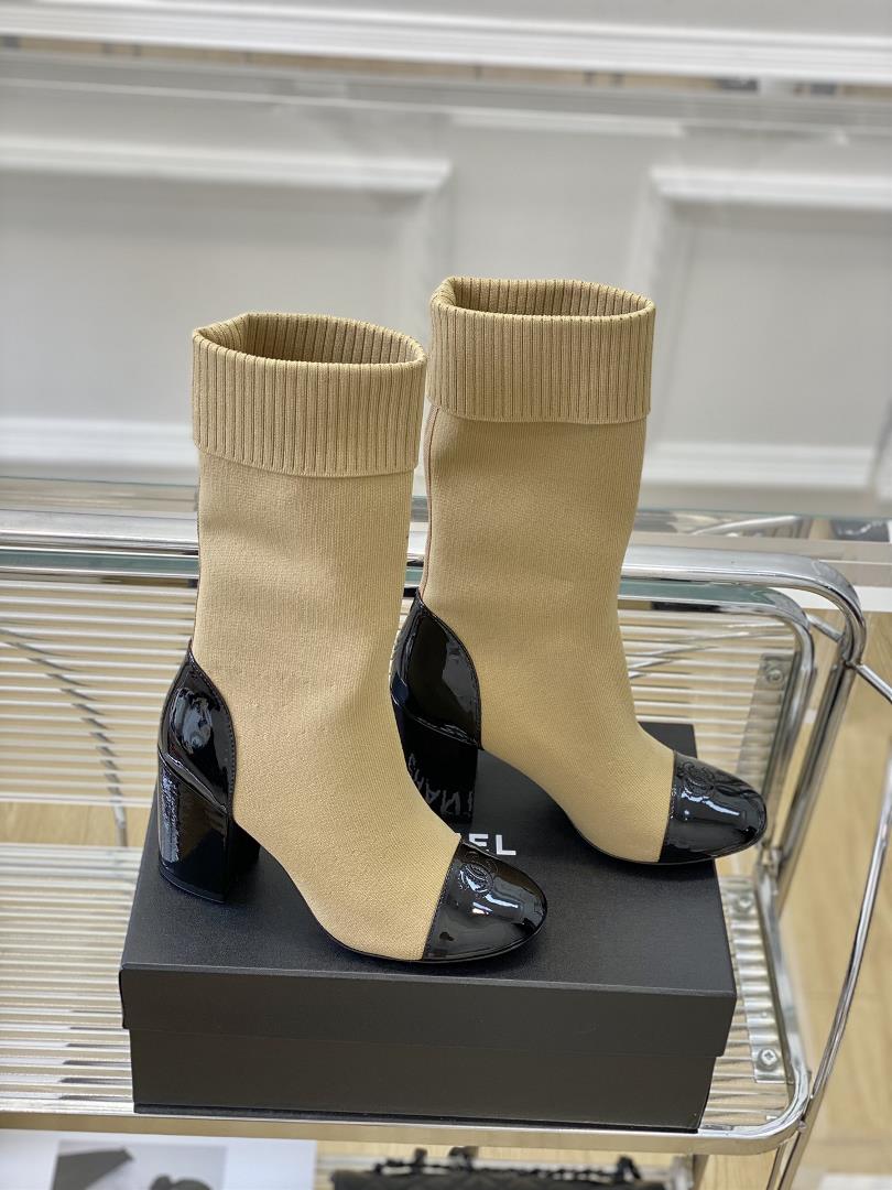 Chanel New Sock BootsThese socks and boots really look good at first glance8cm put on a whole 