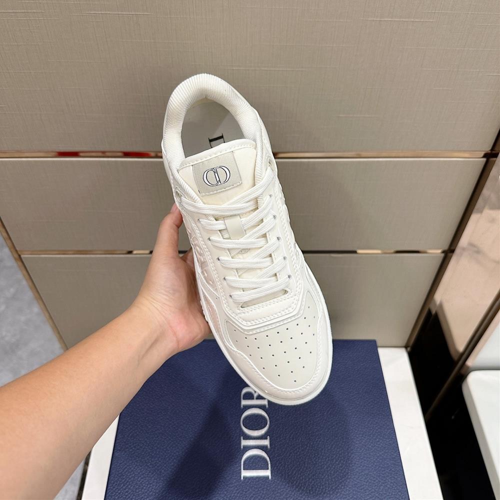 The B27 High Top Sneaker from Dior represents the epitome of modern fashion Its sleek sil