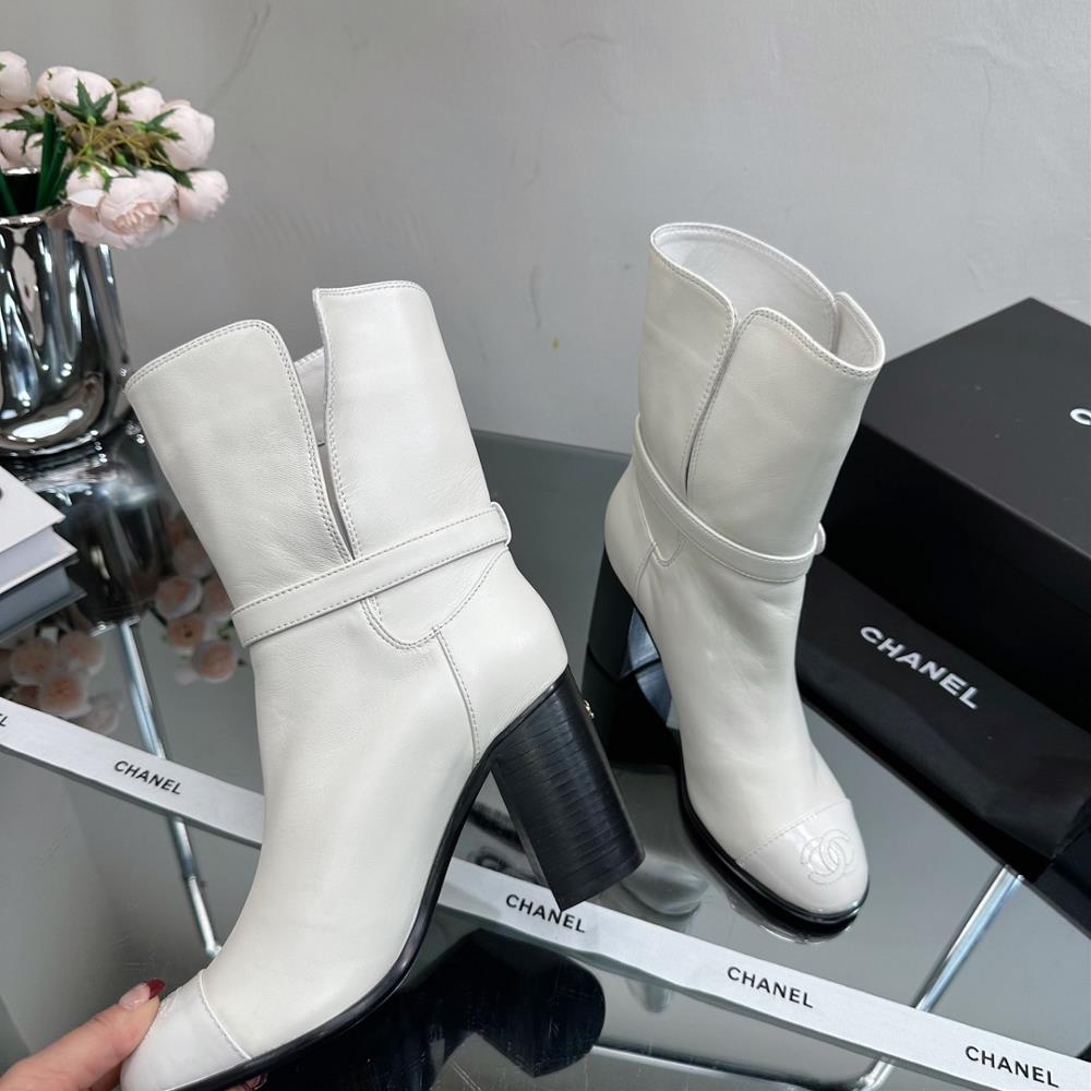 Xiaoxiang 2023s latest thick heeled short boots can be sweet or saltyTop level version Ne