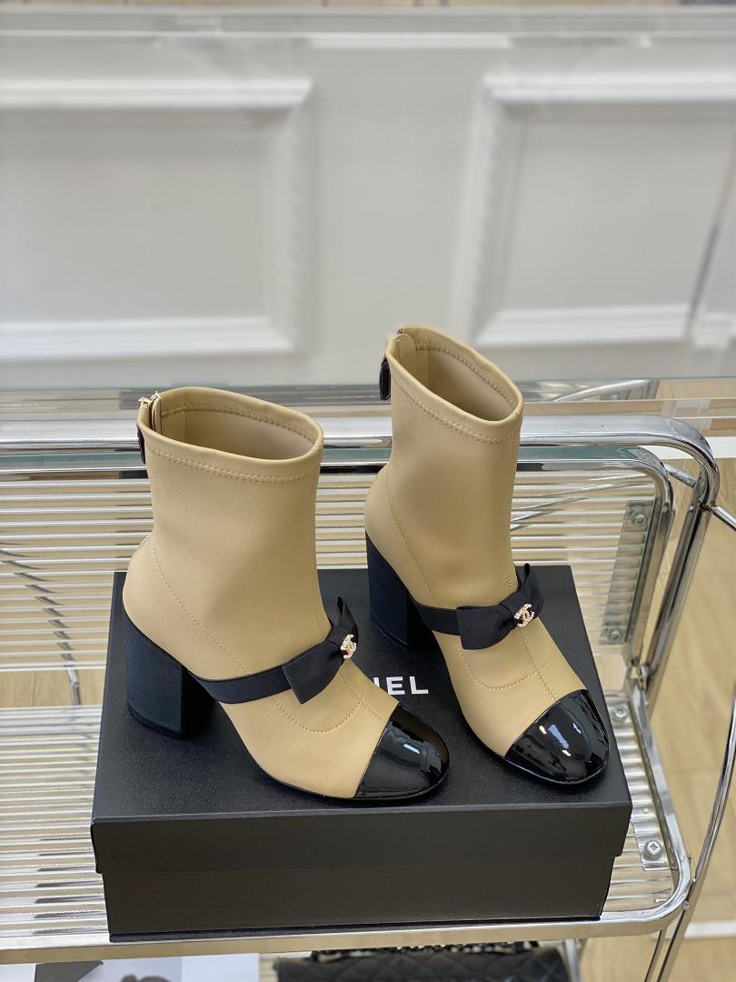 Chanel Bow Short BootsTake a good look at this seasons collectionMary Jane cannot refuse the b