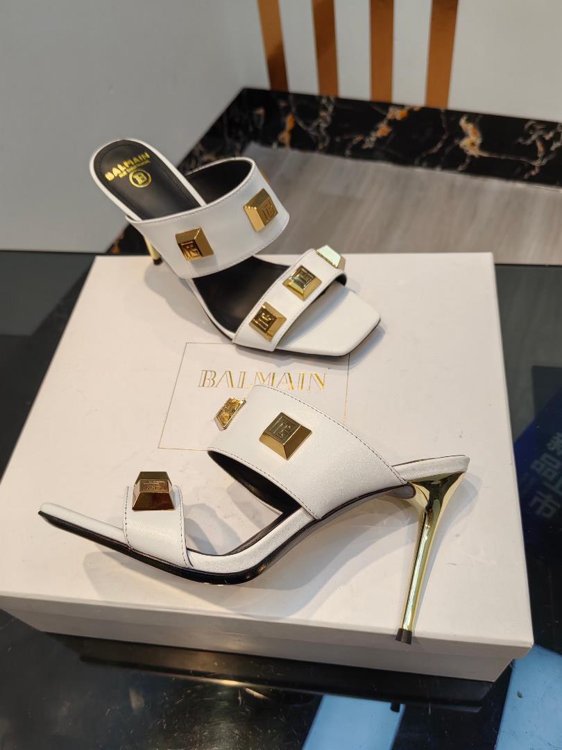 Balmans latest runway high heeled slippers for springsummerThe brand Balman was founded by Fre