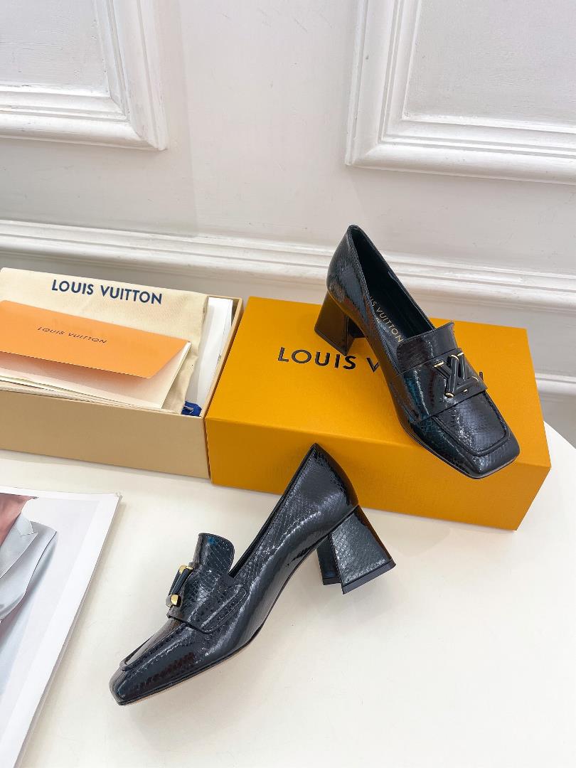 lv louis vuitton 2023 early spring new top version counter the lost counter focusing on th