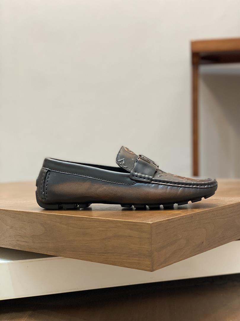 Louis Vuitton LUXEMBOURG SAMOTHRACE series of bean shoes made a remarkable debut on the s