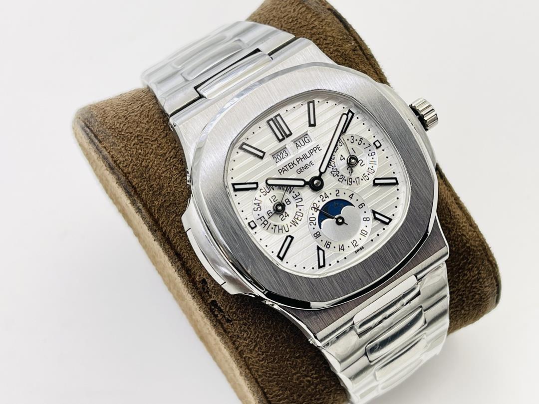 Actory 2023 Wall Cracker recommends the V2 version of the Patek and Philippe 57401G001 ult