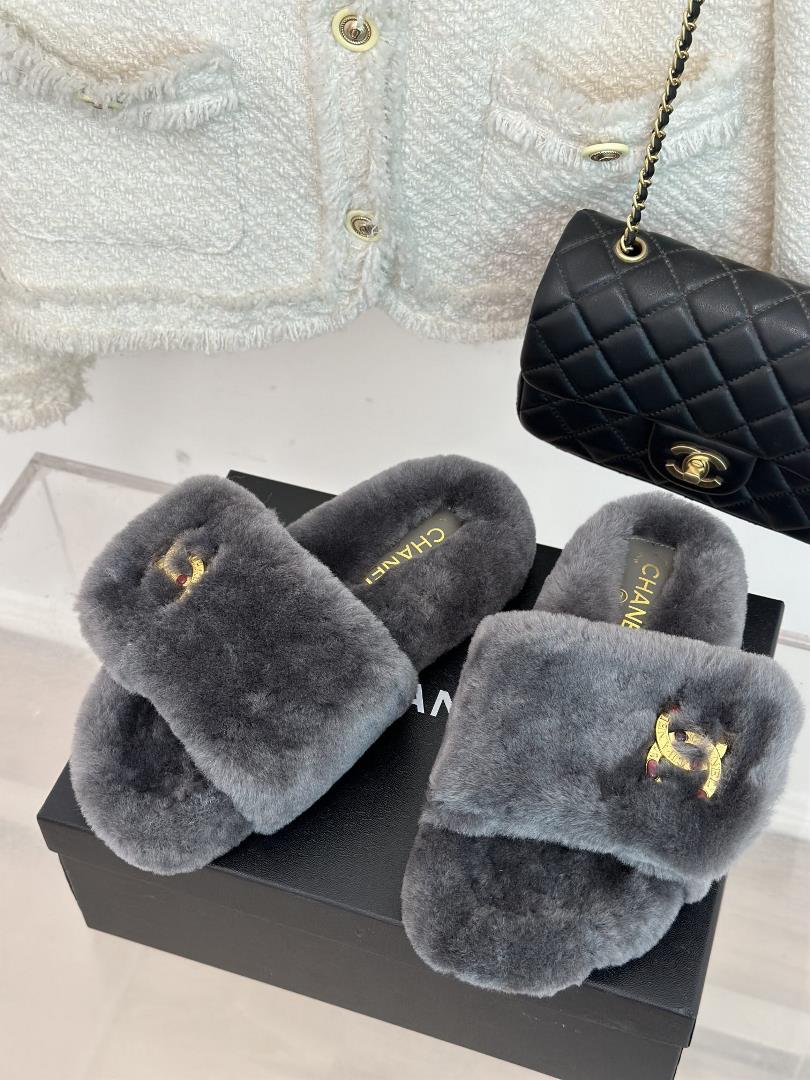 factory price chane xiaoxiang classic double c magic hair wool slippers must enter autumn