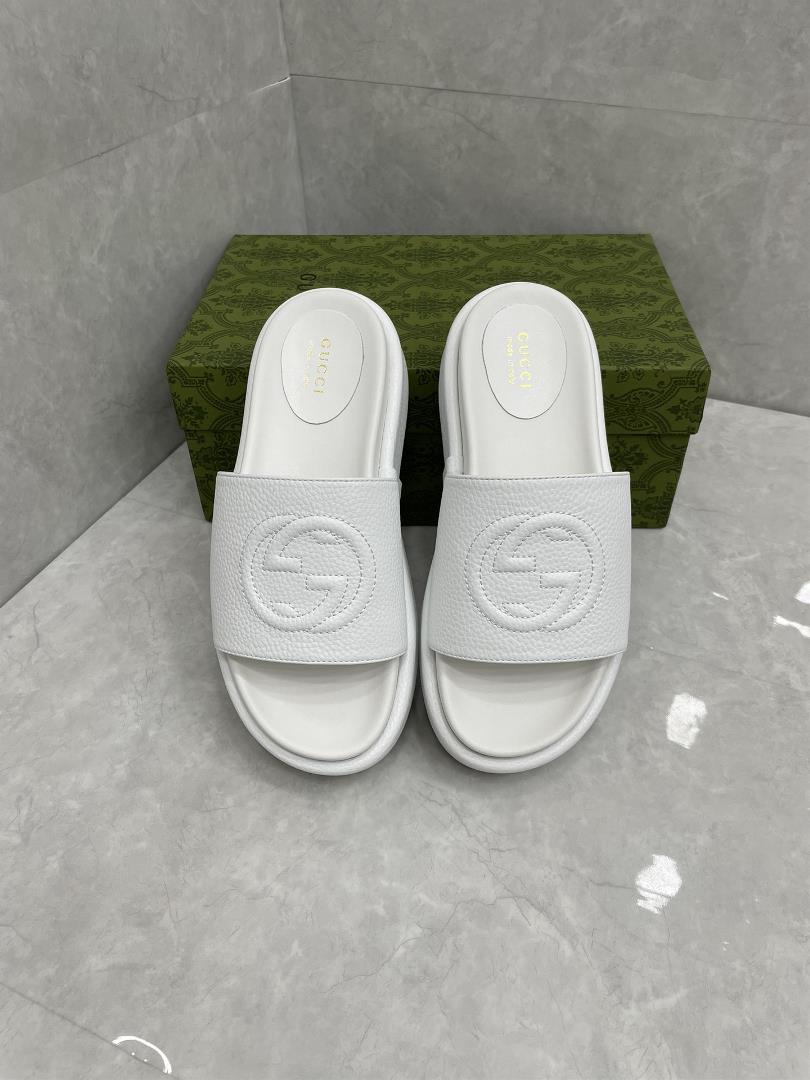 GUCCI Official Website New Womens Thick Sole Slippers Sandals SpringSummer NewThe GG logo was 