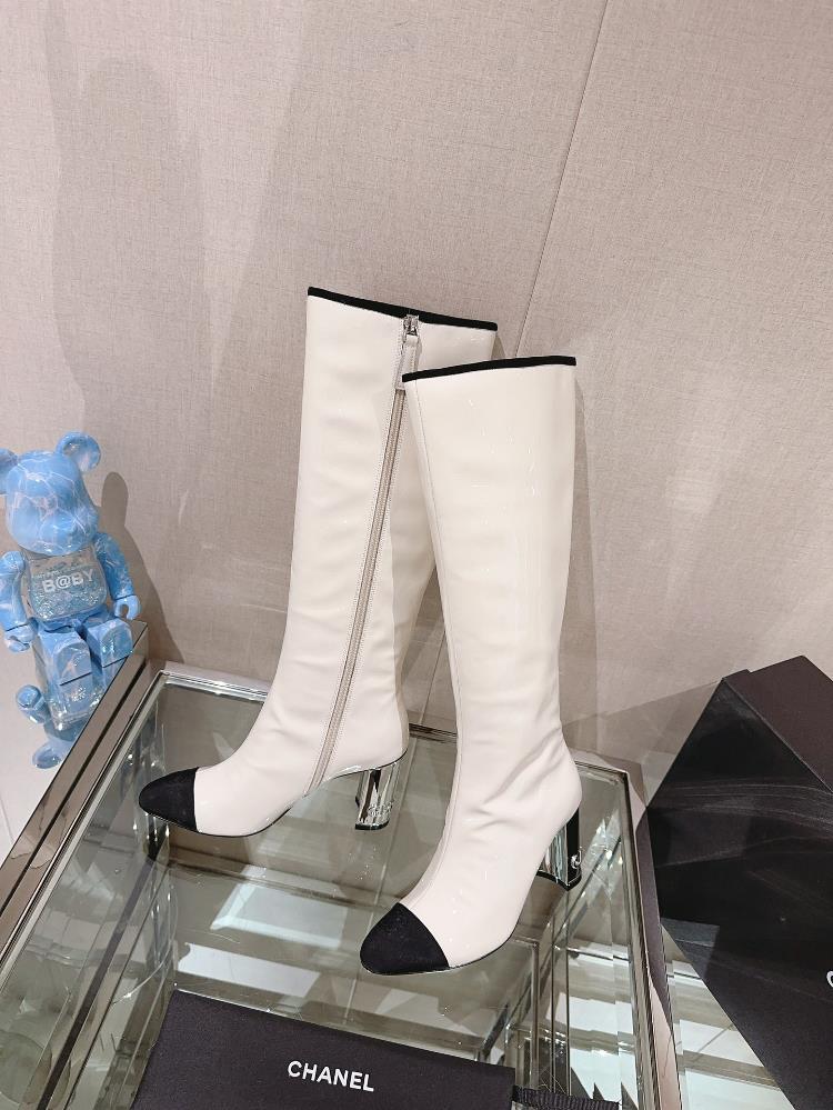 Xiaoxiang Chanel Autumn and Winter Metal High Heels Lacquer Leather BootsThere are really