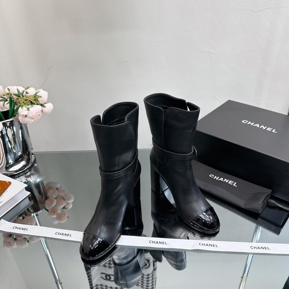 Xiaoxiang 2023s latest thick heeled short boots can be sweet or saltyTop level version Ne