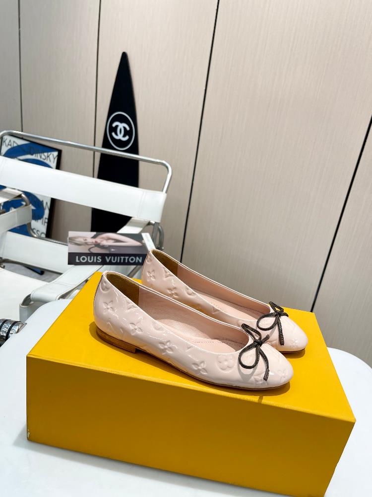 LV Louis Vuitton New Presbyopia Bow Ballet Flat Sole Single Shoe Embossed Shallow Cut Shoe