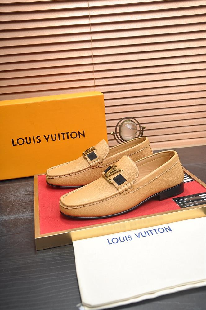 LV original single leather outsole LV latest leather business suit shoes are launched on the official website simultaneously The top layer of Italian