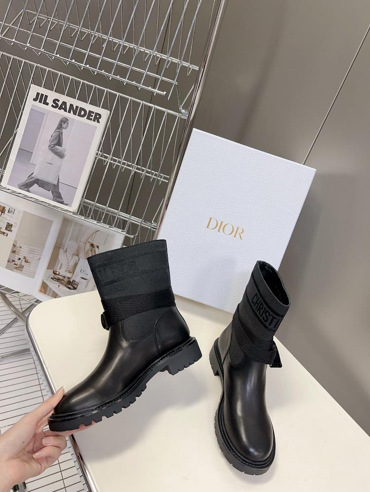 Dior Classic Autumn and Winter Knight Boots featuring a variety of celebrity internet cel