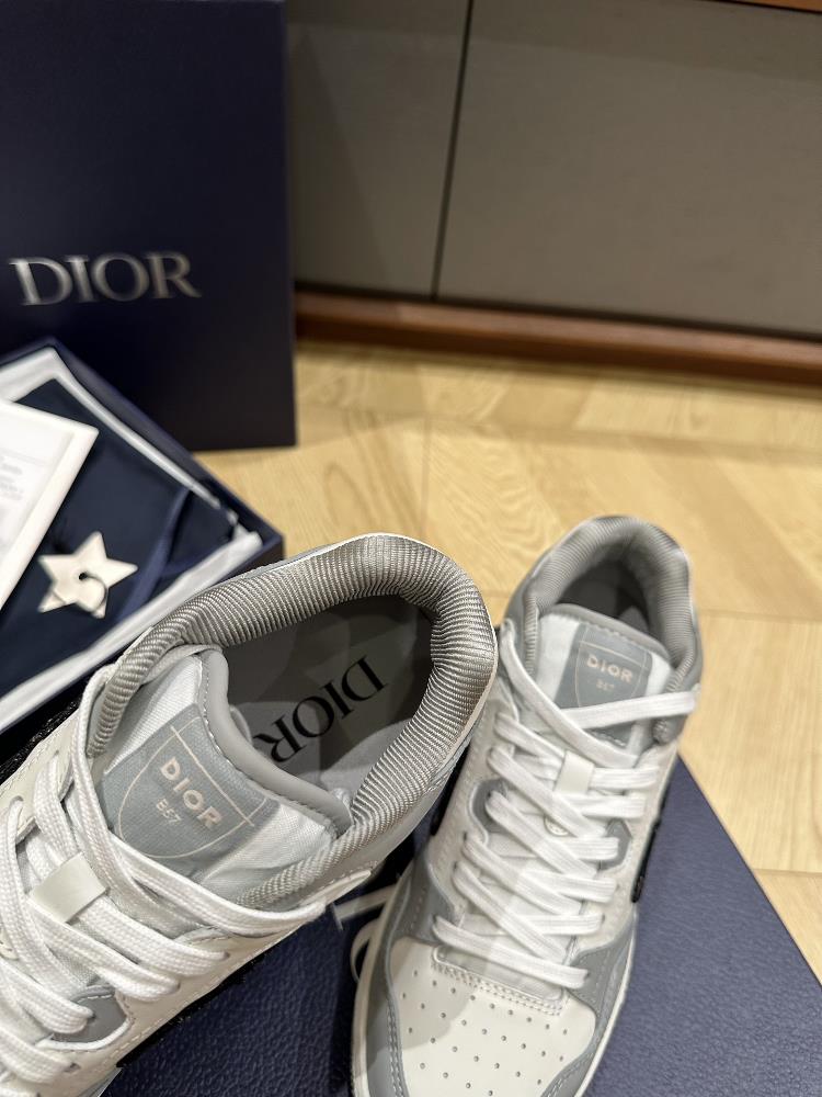 The nonrepetitive nature of the Dior Sheos Couple Skateboarding Shoes is also a huge draw