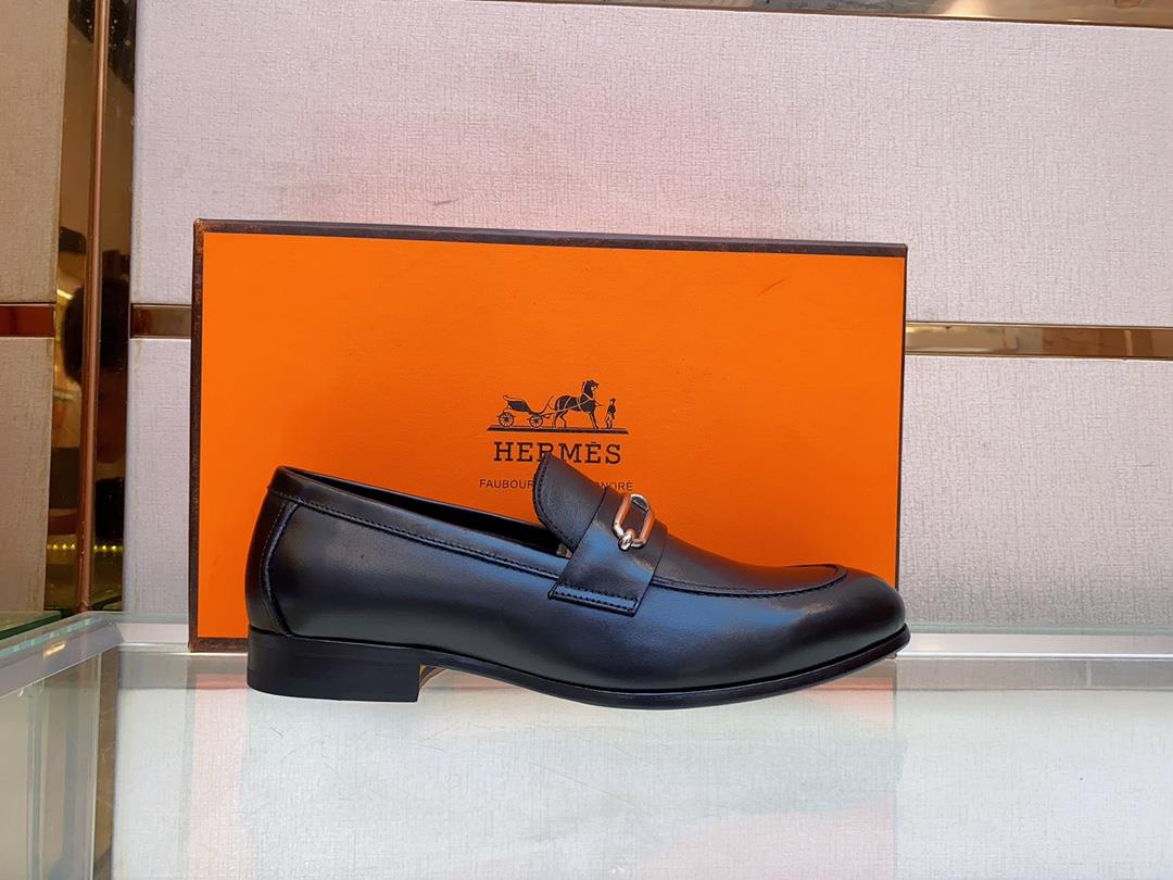 The latest Slipon shoe of Hemes Family Love Horse leather outsoleThe elegant gentleman st