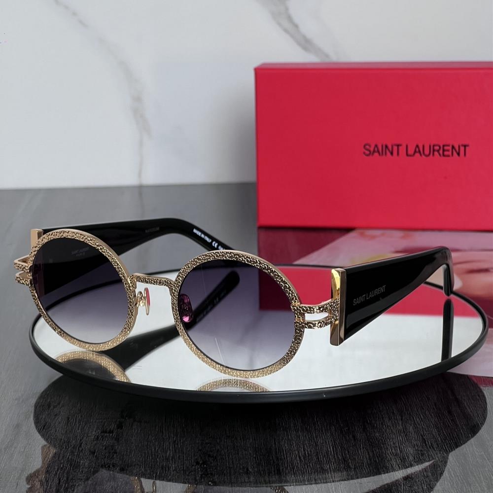 When I first laid my eyes on a pair of YSL glasses I was captivated by their unique and d