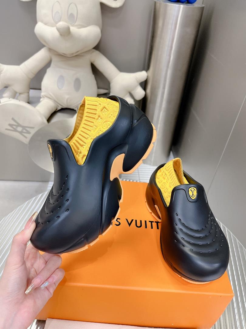 The shoe that debuted in the 2023 fashion show is named Louis Vuitton Shark Clog The shell mat