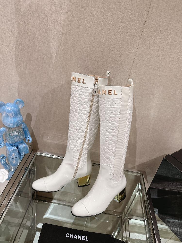 23Ss Xiaoxiang Autumn and Winter New Channel Lingge Elastic Belt Thick Heel BootsThis winter highend and fashionable combination is a great choice fo