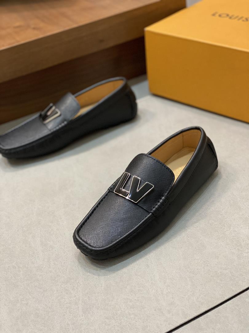 Louis Vuitton LUXEMBOURG SAMOTHRACE series of bean shoes made a remarkable debut on the s