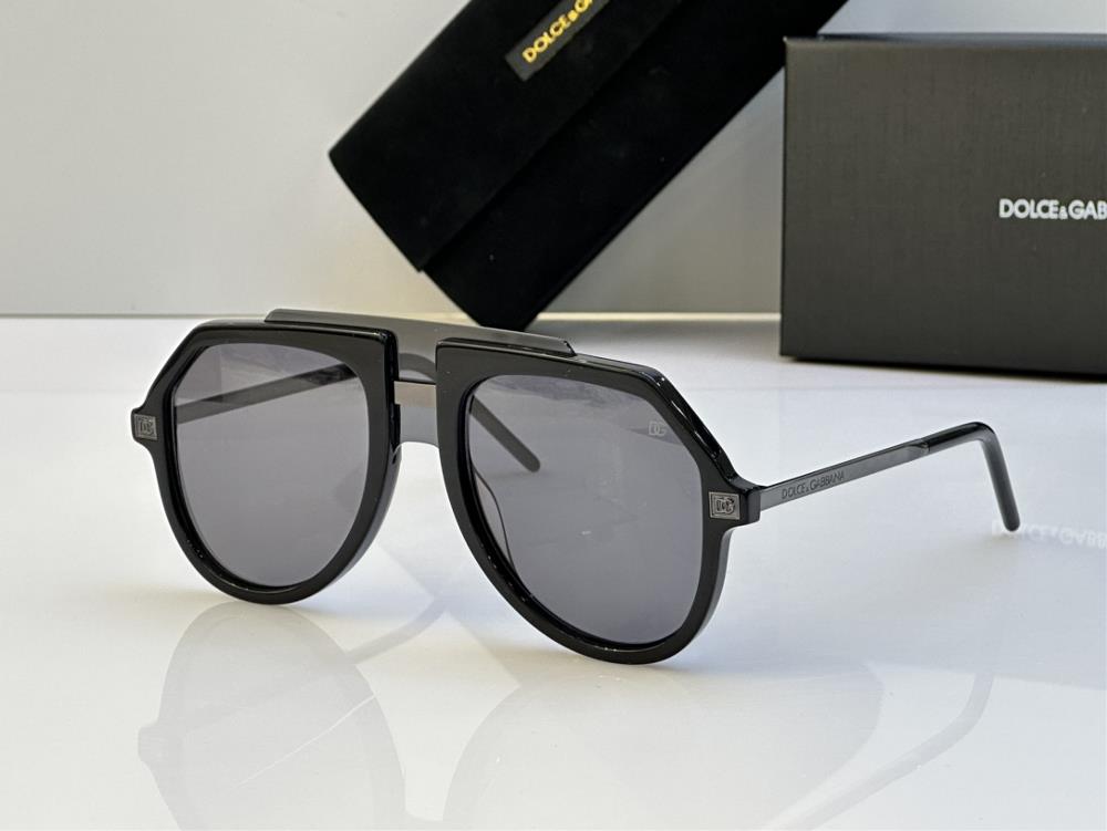 dolce gabbana glasses